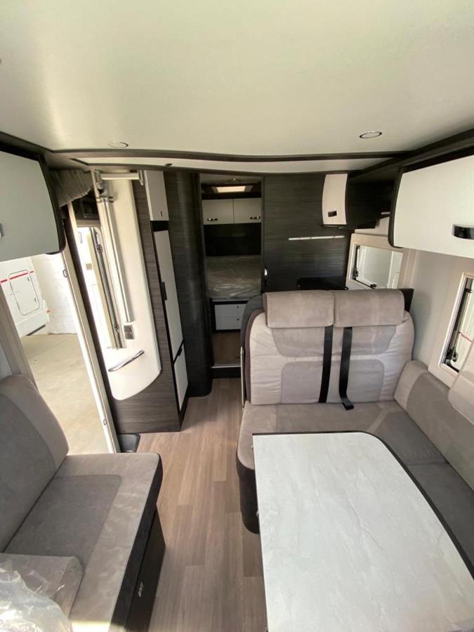 Magnifica Autocaravana Adria Matrix Axess 670Sl Granada Eksteriør billede